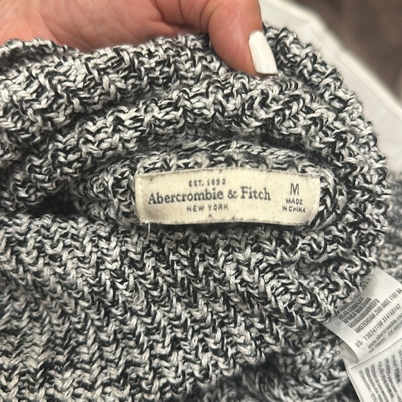 Abercrombie & Fitch Gray Marled Ribbed Turtleneck Longline Sweater Size Medium - Picture 7 of 7